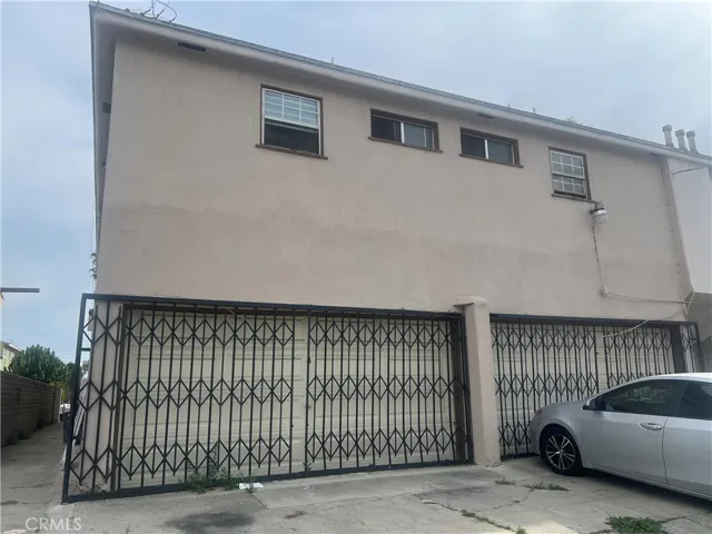 3039 W Vernon, Los Angeles, California 90008