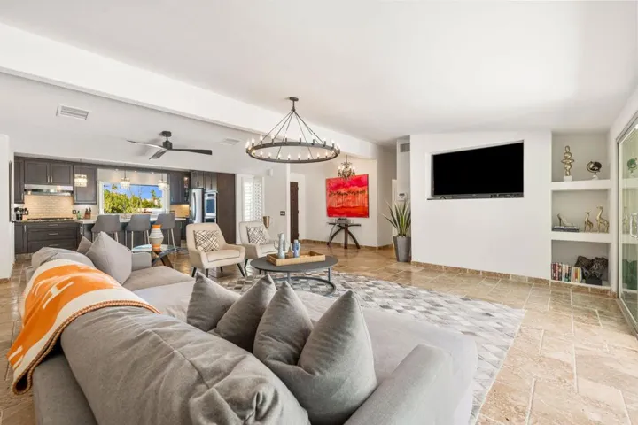 44-web-or-mls-8M4A6692