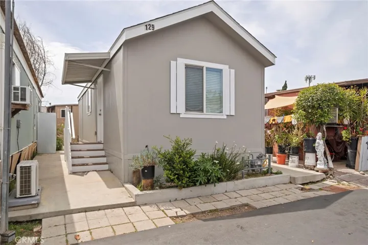 7650 Balboa Boulevard 129, Van Nuys, California 91406