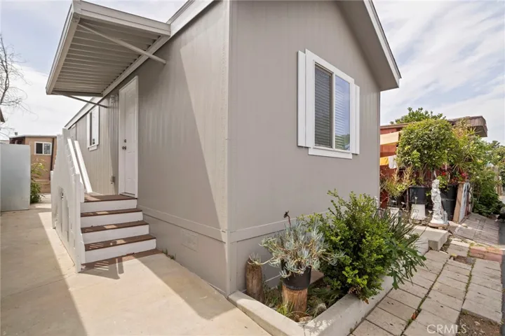 7650 Balboa Boulevard 129, Van Nuys, California 91406
