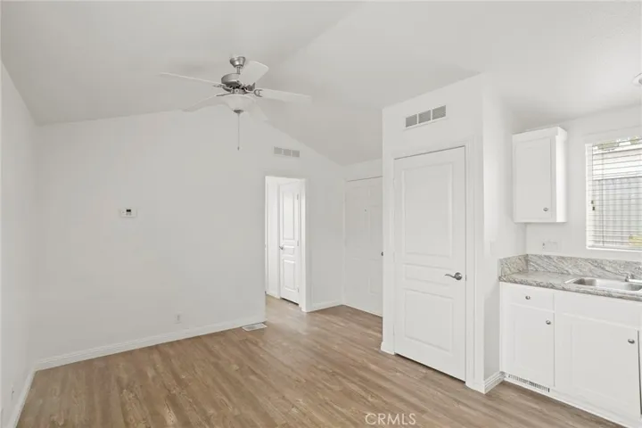 7650 Balboa Boulevard 129, Van Nuys, California 91406