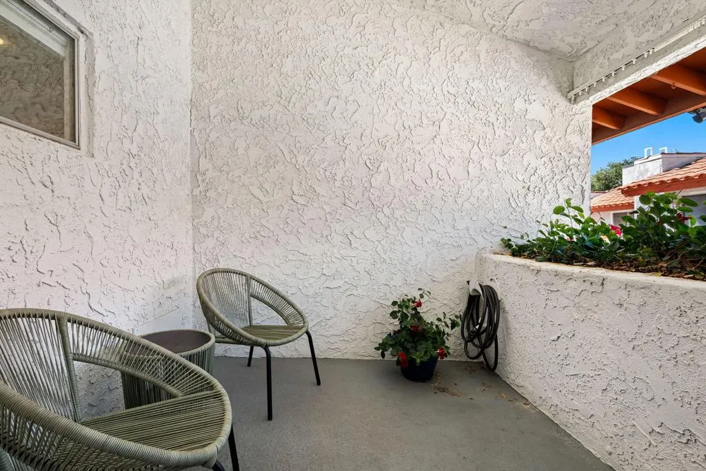 280 S Avenida Caballeros 268