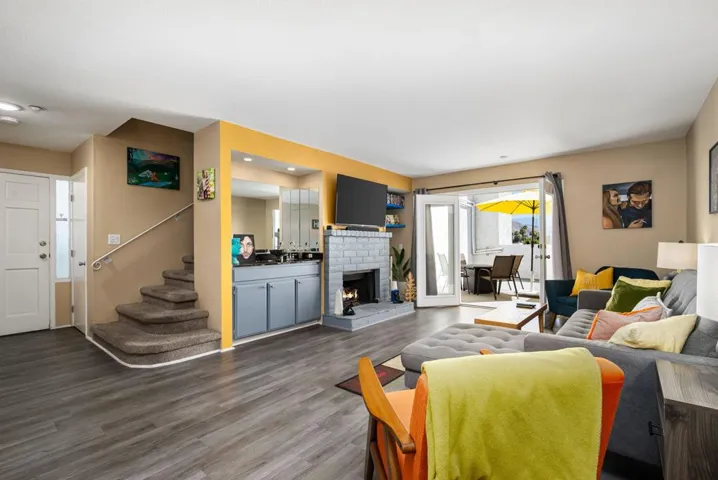 280 S Avenida Caballeros 268