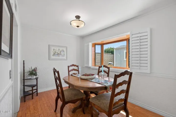 20-web-or-mls-UpmarketMedia-6256Fre-082