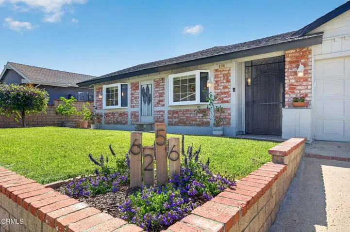 4-web-or-mls-UpmarketMedia-6256Fre-013