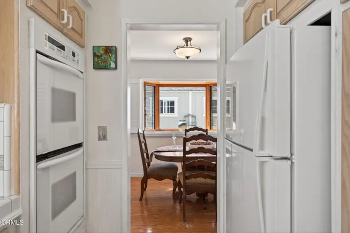 17-web-or-mls-UpmarketMedia-6256Fre-073