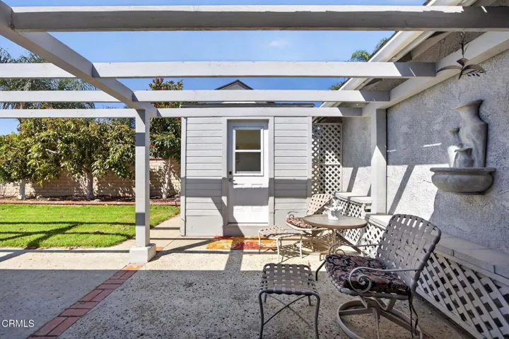 36-web-or-mls-UpmarketMedia-6256Fre-025