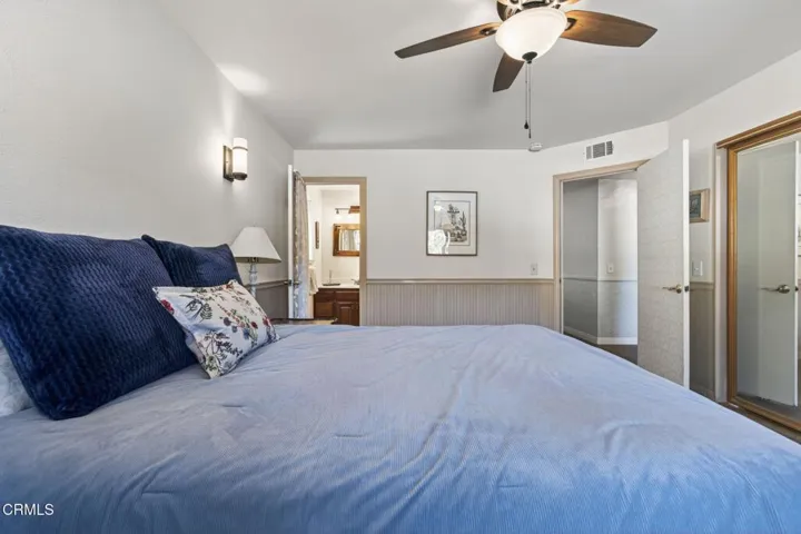 32-web-or-mls-UpmarketMedia-6256Fre-118