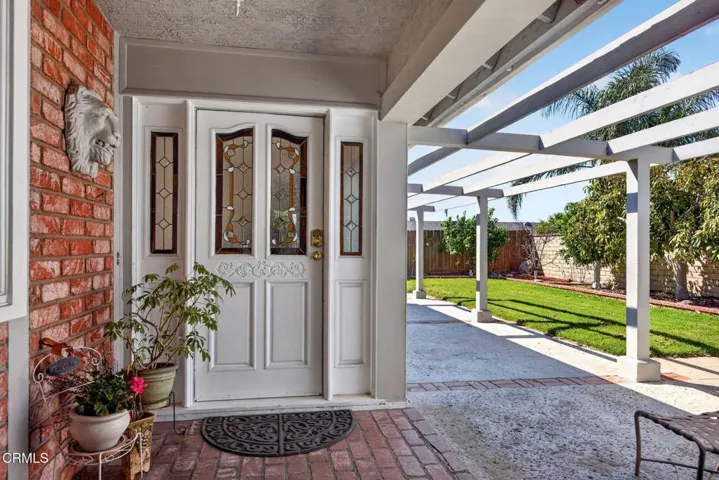 7-web-or-mls-UpmarketMedia-6256Fre-022