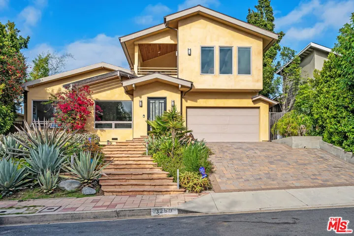 3260 Malcolm Avenue, Los Angeles, California 90034