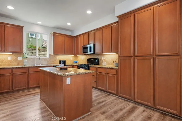 27563 Weeping Willow Drive, Valencia, California 91354