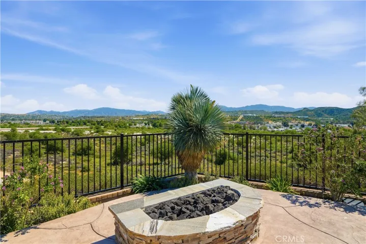 Gas Fire Pit and Views