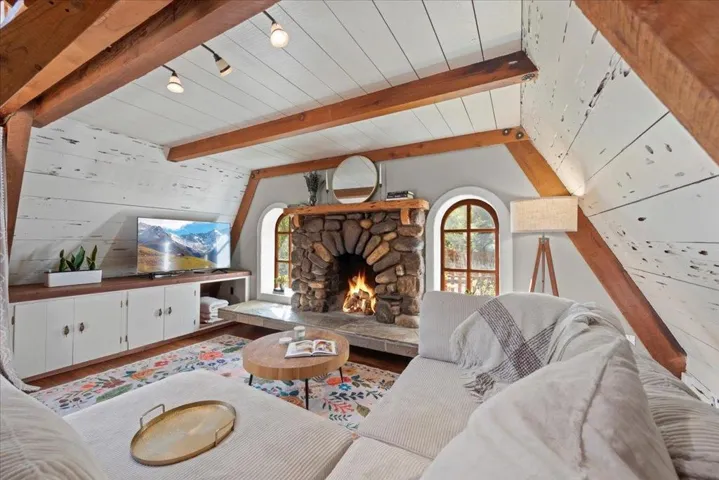 65 Hitchcock, Carmel Valley, California 93924