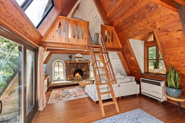 65 Hitchcock, Carmel Valley, California 93924
