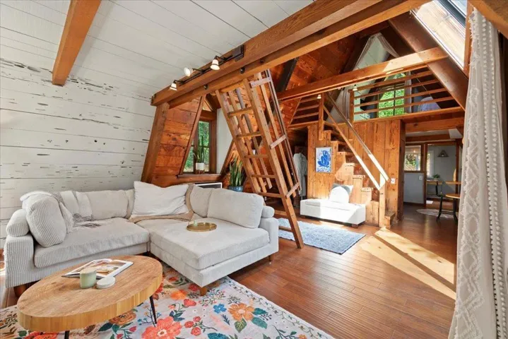 65 Hitchcock, Carmel Valley, California 93924