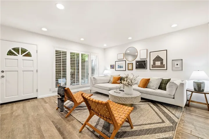14238 Dickens 4, Sherman Oaks, California 91423