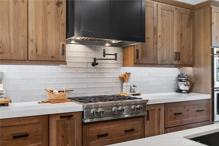 8064 Gopher Gulch, Riverside, California 92506