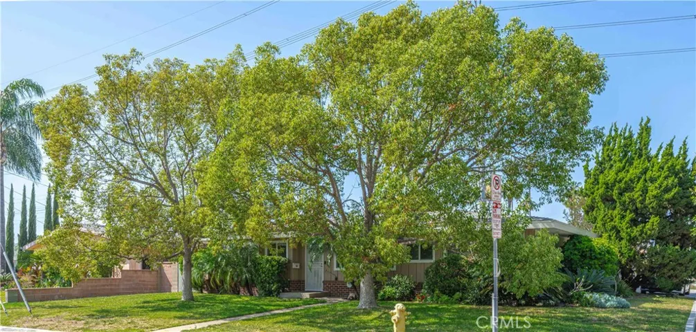 1203 W Laster Avenue, Anaheim, California 92802