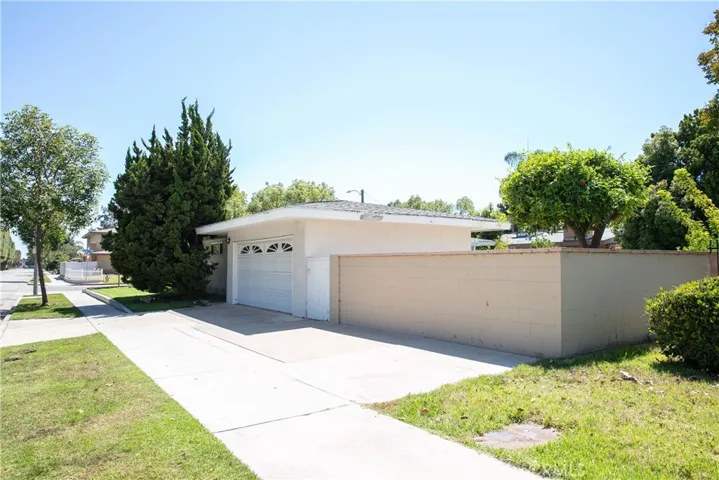 1203 W Laster Avenue, Anaheim, California 92802