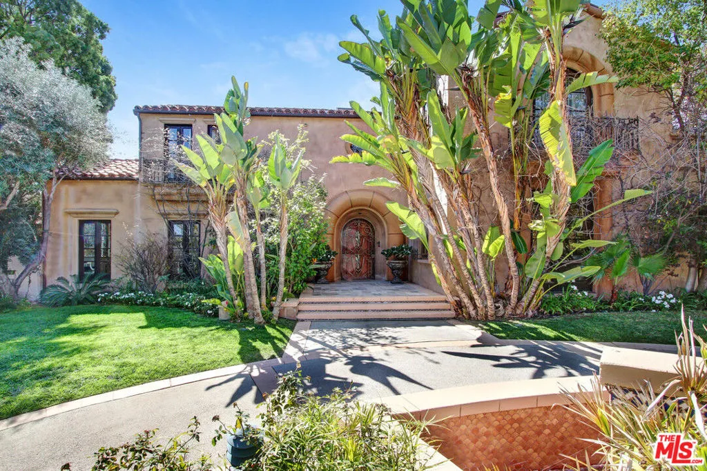 725 N Foothill Rd