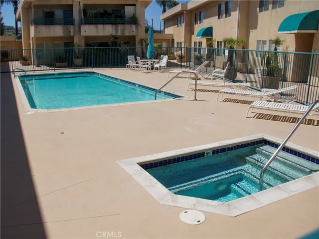 Pool & whirlpool