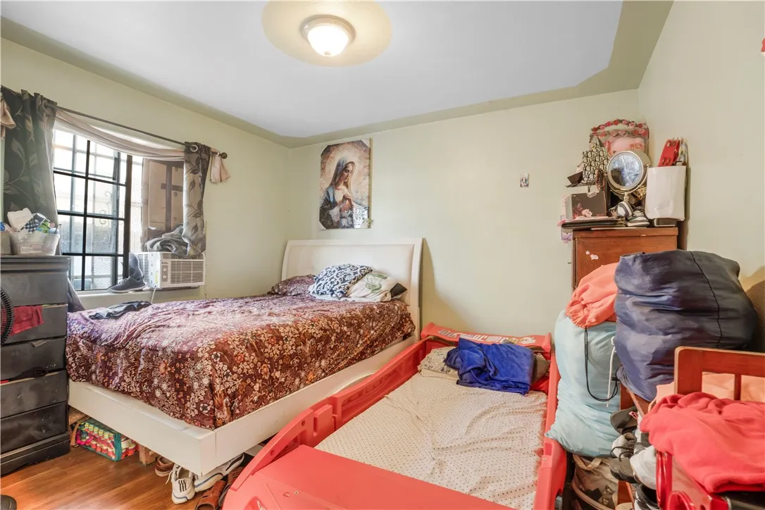 9201 S Central, Los Angeles, California 90002 — photo 5
