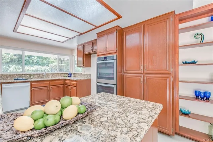 435 S Westridge Circle, Anaheim Hills, California 92807