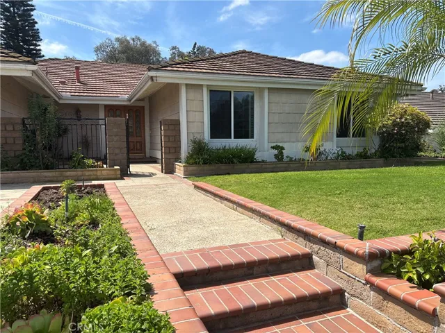 435 S Westridge Circle, Anaheim Hills, California 92807