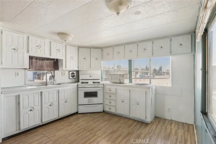 17333 Valley 15e, Fontana, California 92335