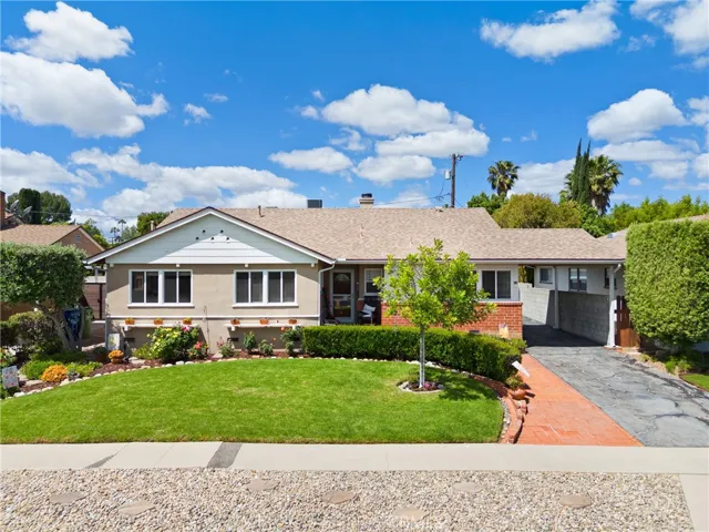 6347 Bovey Avenue, Tarzana, California 91335