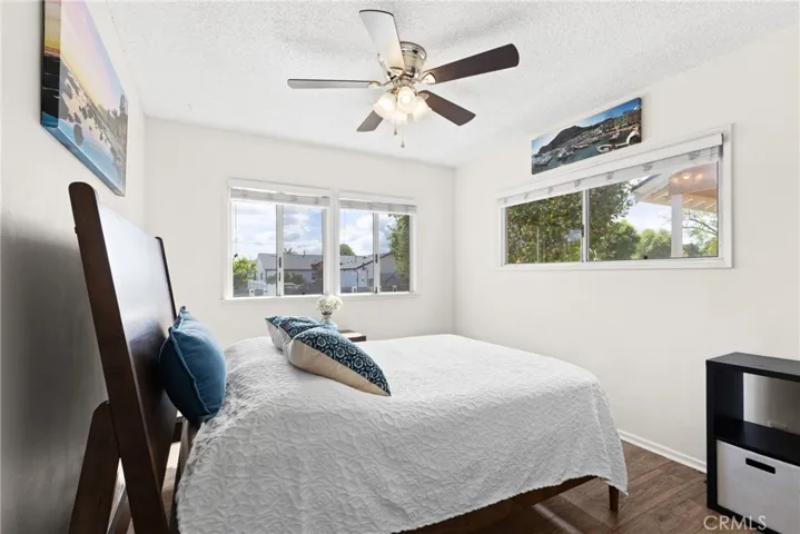 6347 Bovey Avenue, Tarzana, California 91335