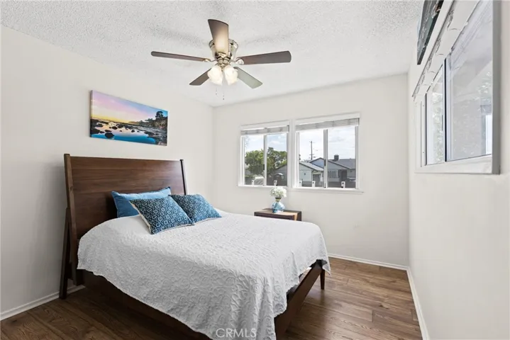 6347 Bovey Avenue, Tarzana, California 91335