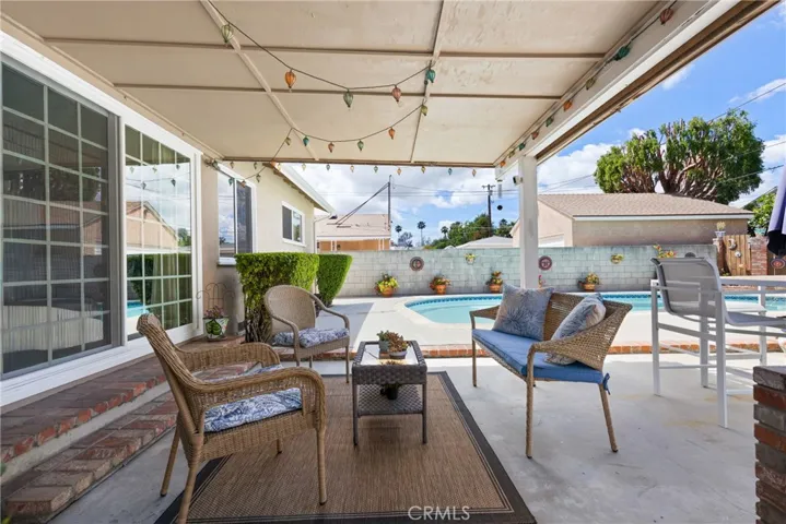 6347 Bovey Avenue, Tarzana, California 91335
