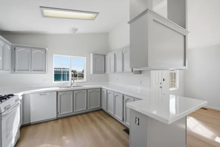 3300 Narveaz Avenue, San Jose, California 95136
