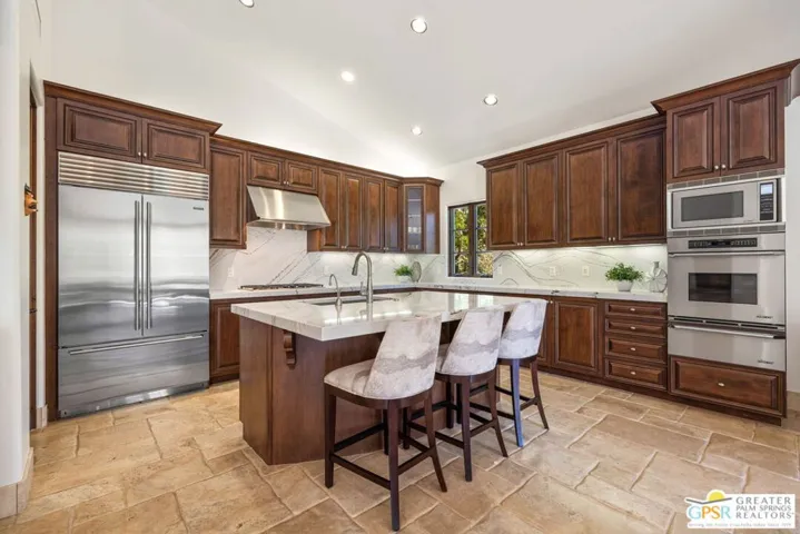 48387 Old Stone Trail, Palm Desert, California 92260