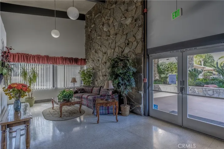 26333 Long Oak Drive, Newhall, California 91321