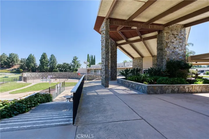26333 Long Oak Drive, Newhall, California 91321