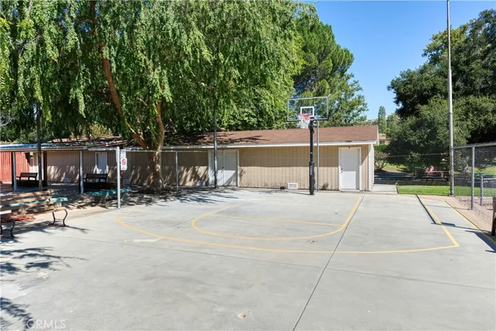 26333 Long Oak Drive, Newhall, California 91321