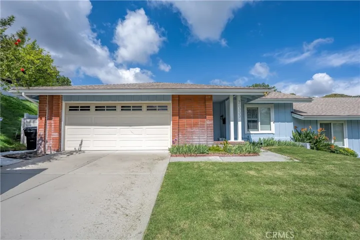 26333 Long Oak Drive, Newhall, California 91321