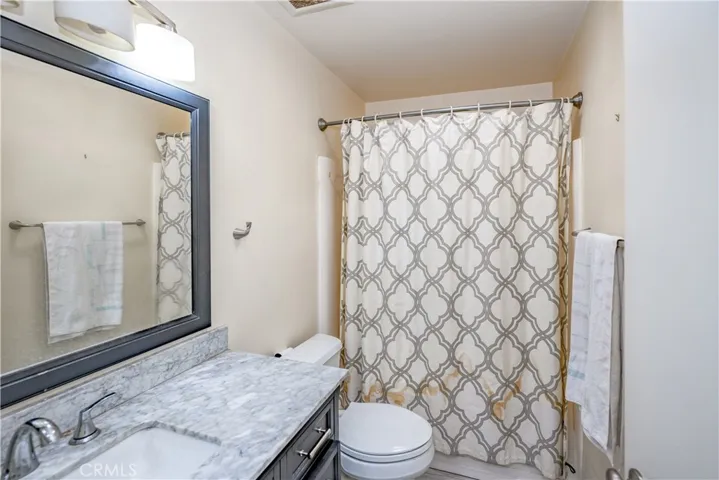 26333 Long Oak Drive, Newhall, California 91321