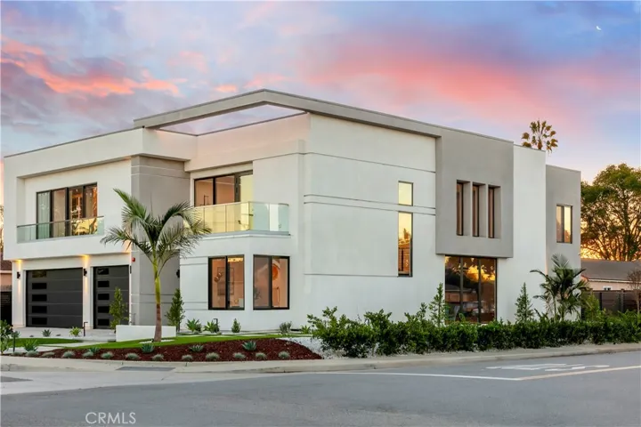 853 Oak, Costa Mesa, California 92627