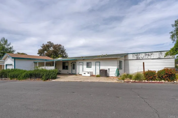 18218 Paradise Mountain Rd Spc 91 Lot 91, Valley Center, California 92082 — photo 4
