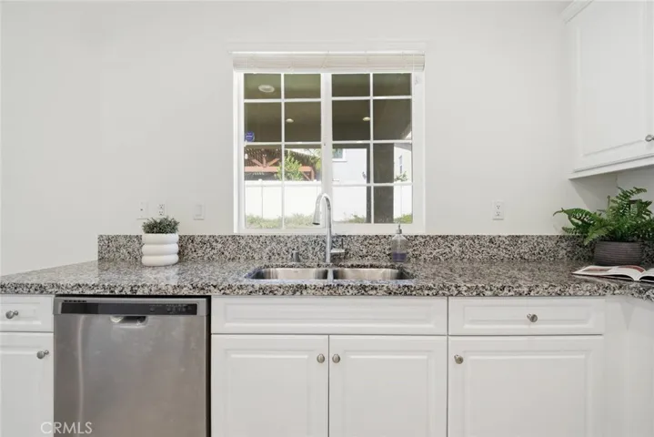 9657 Summertime Ter, Riverside, California 92508