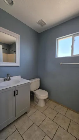 Master Bedroom Bathroom
