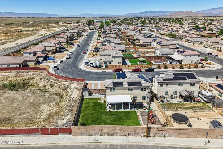 37-web-or-mls-Via Vida Feliz Ave-S0904-0