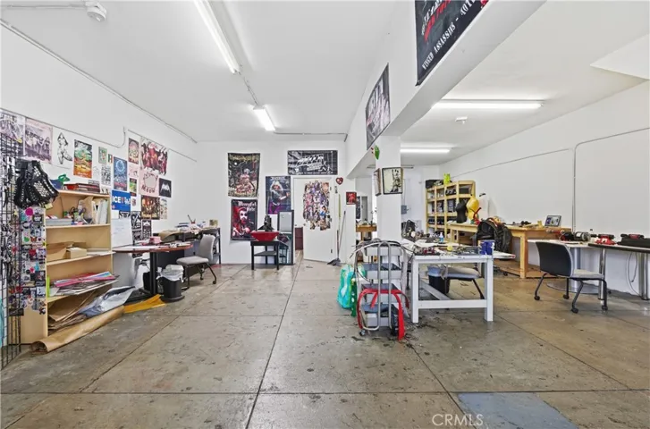 workshop/retail