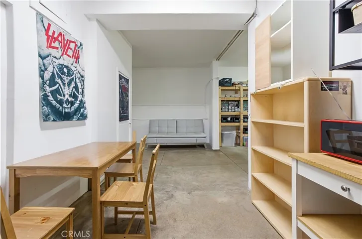 workshop/retail