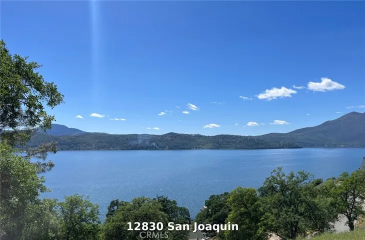 12830 San Joaquin has panoramic views