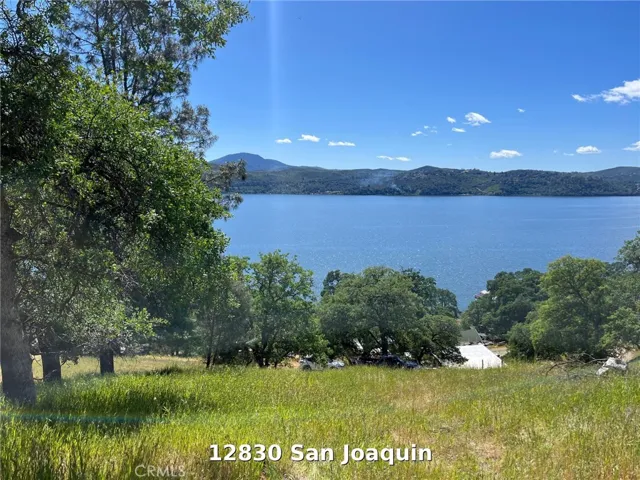 12830 San Joaquin has panoramic views