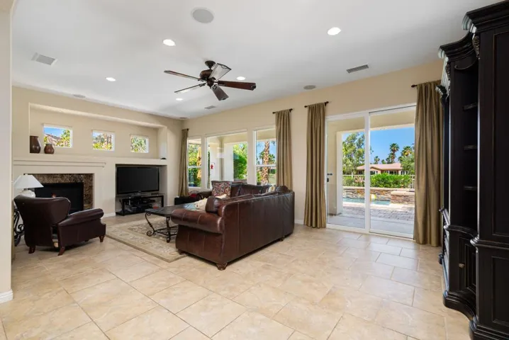 24-web-or-mls-JMTulare_OPMG_0426_024